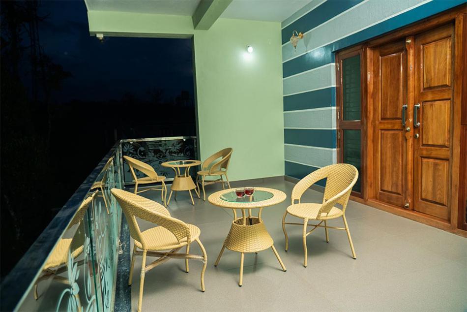 Coorg Wooden Pearl *