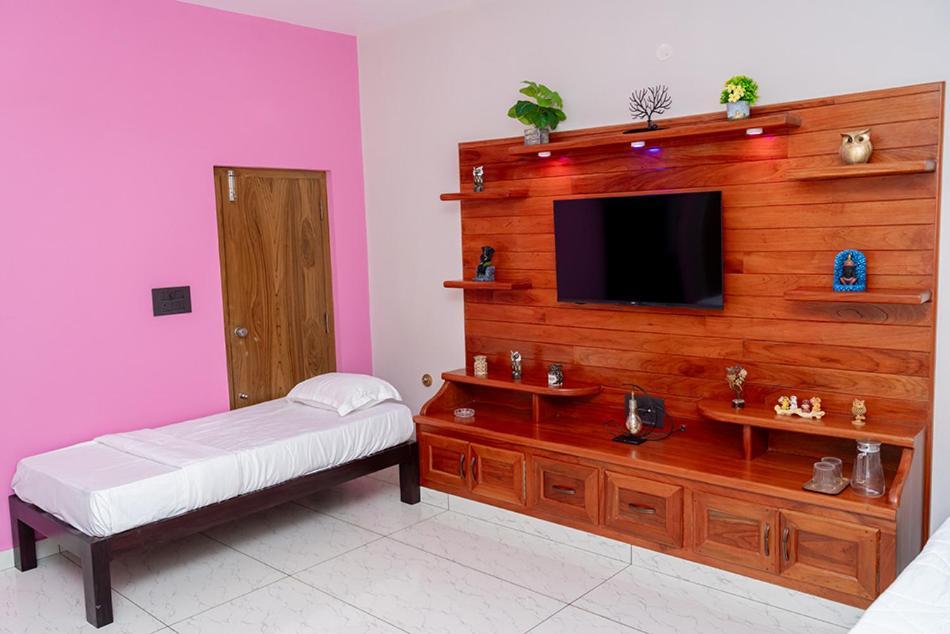 Coorg Wooden Pearl *